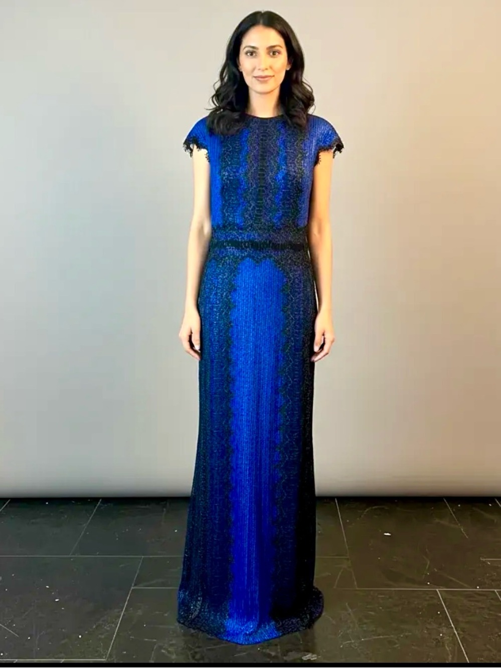 Tadashi Shoji Blue Black Sequin Lace Evening Gown Sweep Train Size 6